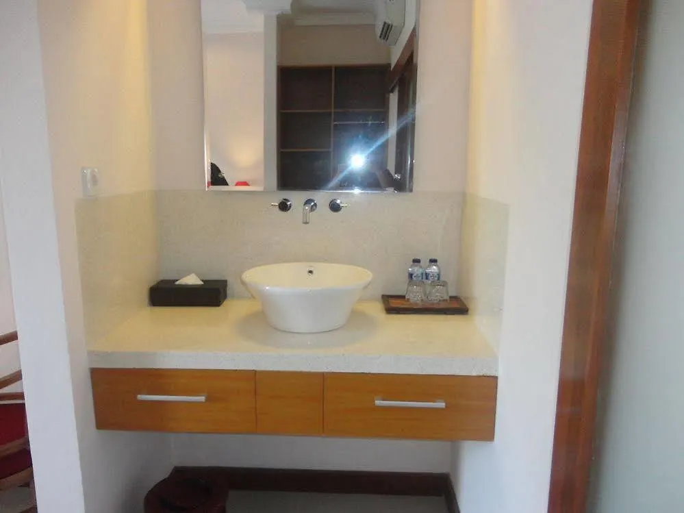 Md Guesthouse By Best Deals Asia Hospitality Seminyak Konukevi